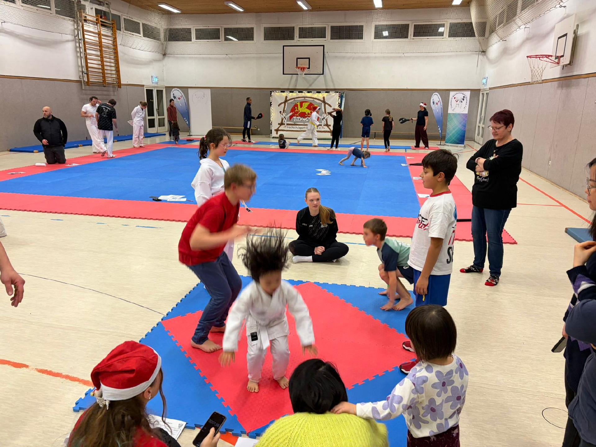 MIX » 2025 » Die Sportliche Weihnachtsfeier
Taekwondo Sportabzeichen